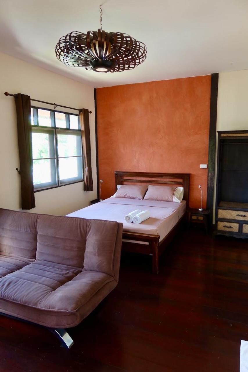Banjai Garden Guesthouse Чиангмай Экстерьер фото